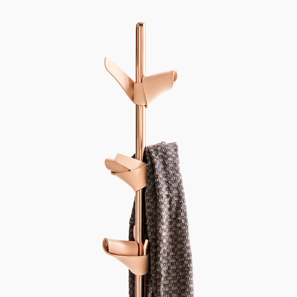 Apelle Coat Hanger