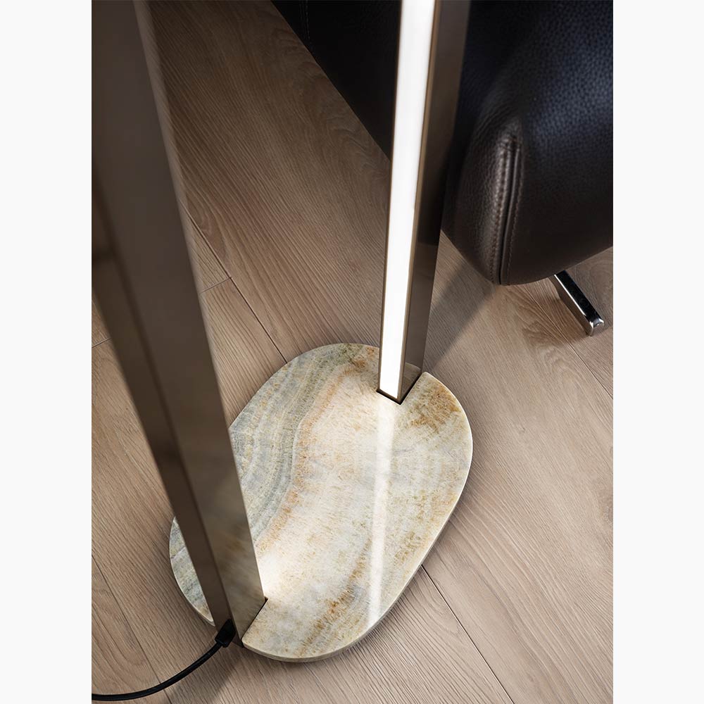 Ebe Floor Lamp