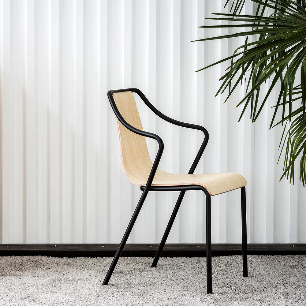 Ola Armchair