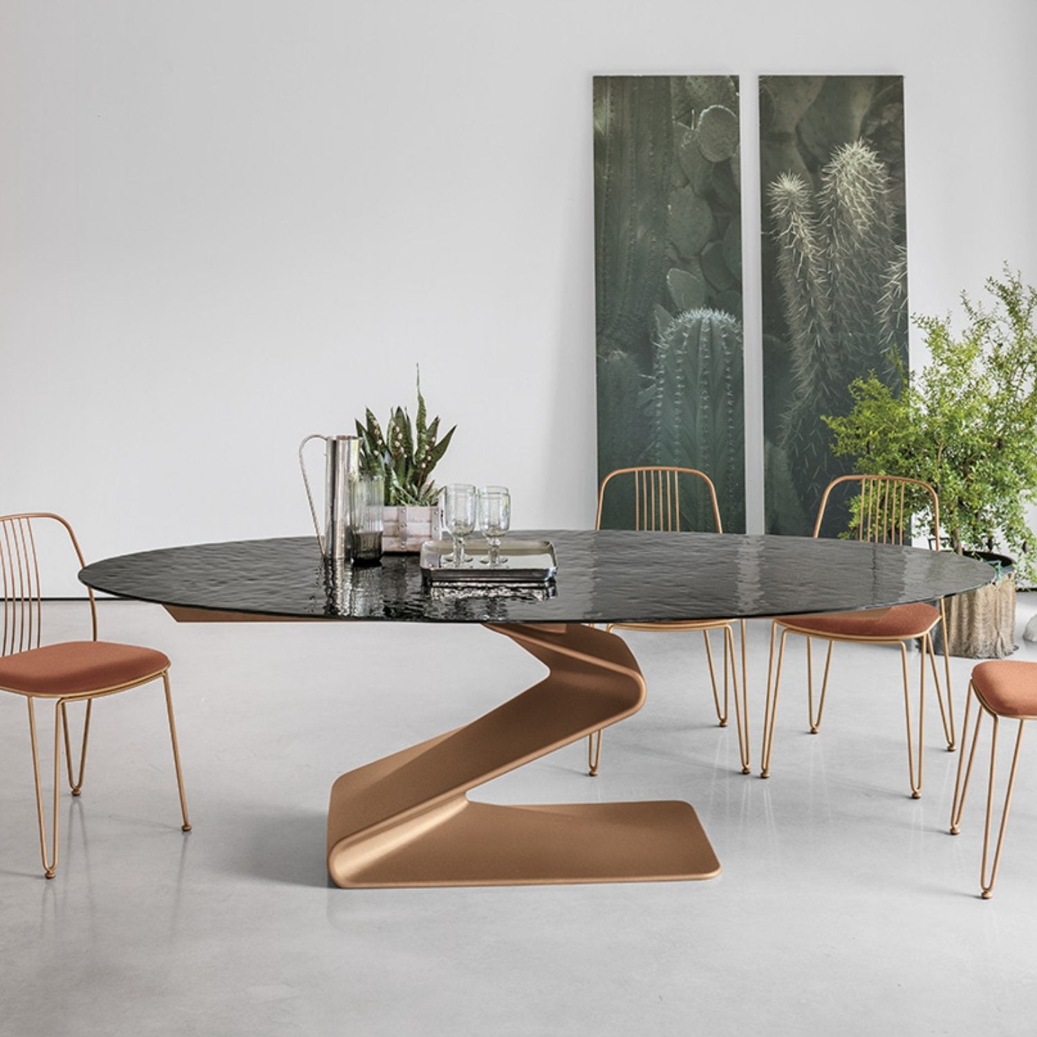 Zed Oval Table